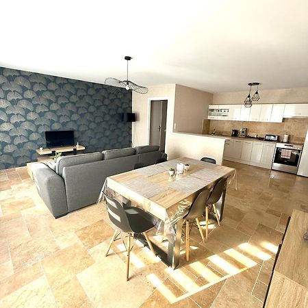 Le Petit Phuket Lejlighed Saint-Laurent-sur-Saone Eksteriør billede