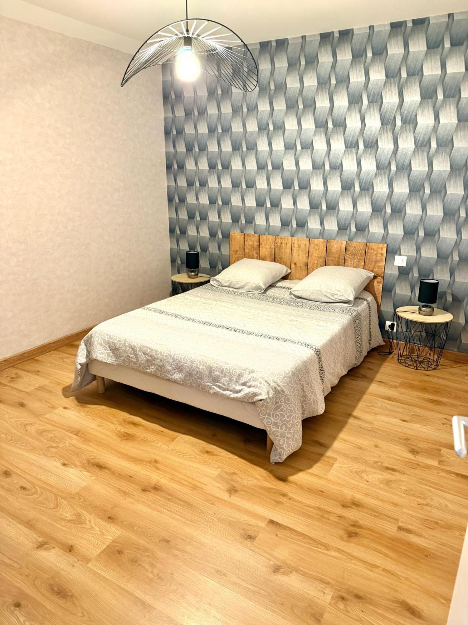 Le Petit Phuket Lejlighed Saint-Laurent-sur-Saone Eksteriør billede